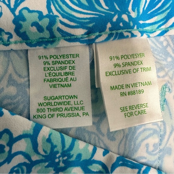 Lilly Pulitzer luxletic nakia Women's Blue Patterned Shorts size 12 - Picture 10 of 13